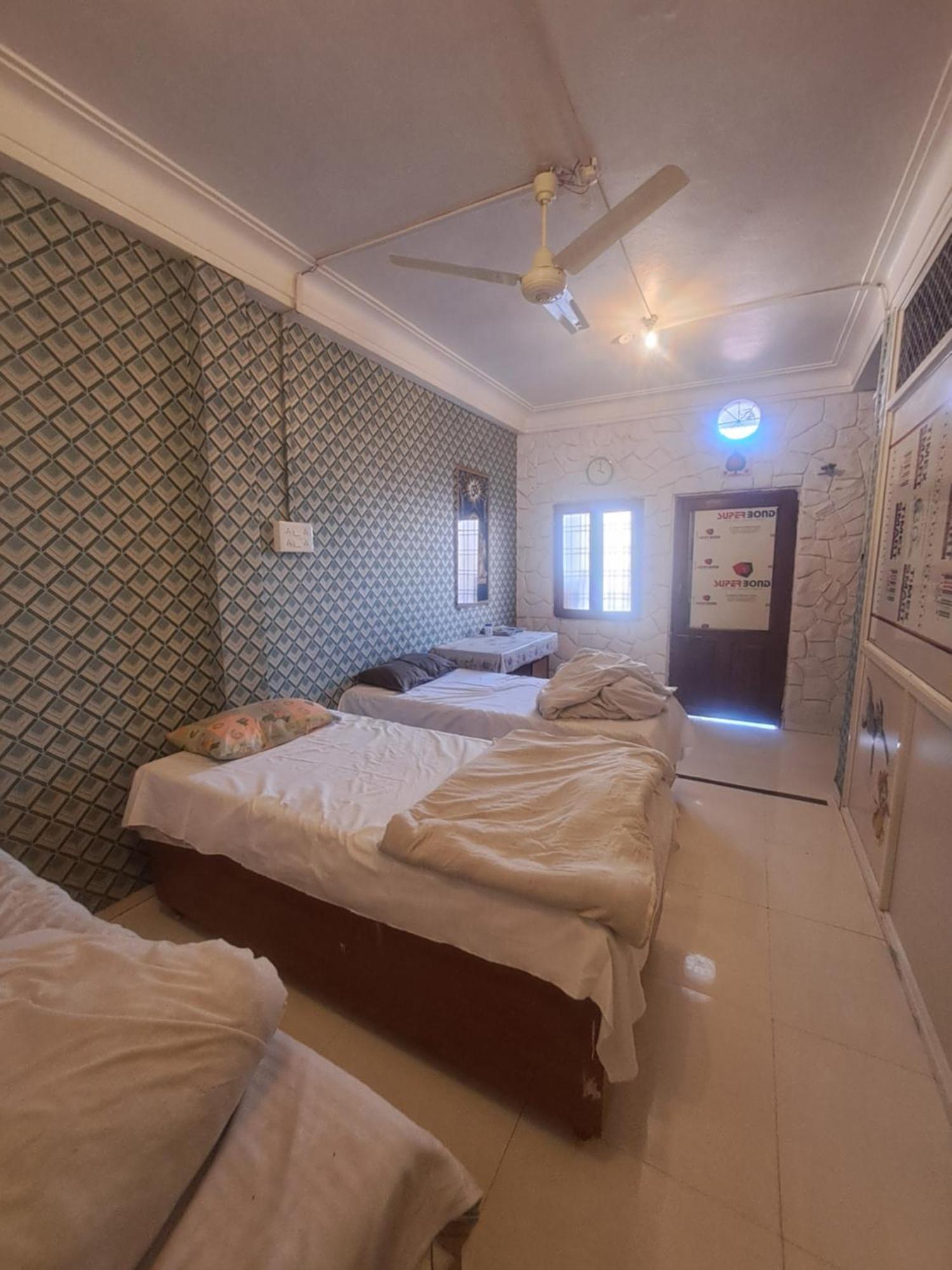 Narmada Guest House Indore Extérieur photo